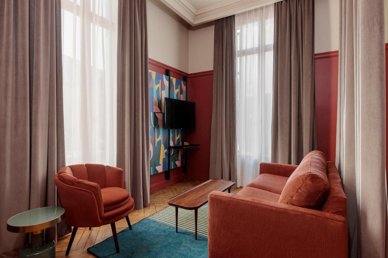 טור Hotel Corneille - Entree Autonome, Reception En Ligne - Encore Mieux מראה חיצוני תמונה
